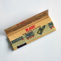 日本先行発売RAWペーパーRJB RAWガール柄CLASSIC クラシック1 1/450枚入×5個セット長さ76mm×幅44mm（約）