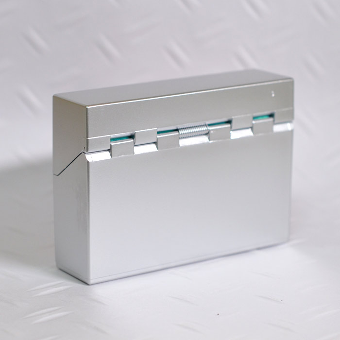 仮面ライダークウガ加熱式タバコ対応マルチハードケース(iQOSアイコスケース)トライチェイサー シルバー