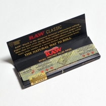 RAWペーパーCLASSIC BLACKクラシック・ブラックゴールド・1 1/450枚入×5個セット長さ76mm×幅44mm（約）