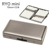 この(R.Y.O.ミニ手巻きタバコケースRYO CASE mini70mm（レギュラー）×12本収納  スリム用ブラックサテン1-23726-51)の商品詳細ページを見る